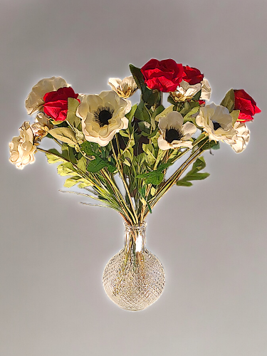 זר פרחים 2667 כלניות לבנות  ורדים אדומים פרחי משי פרחים שושנים זר כלה משלוח פרחים flowersoflove