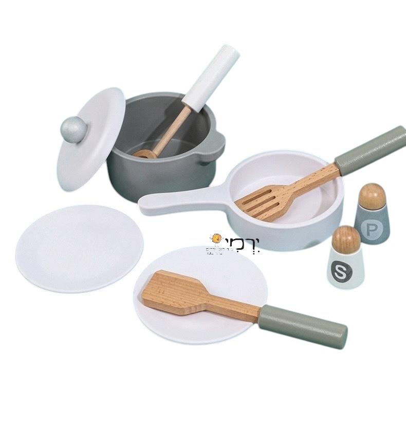מטבח + אביזרים מעץ