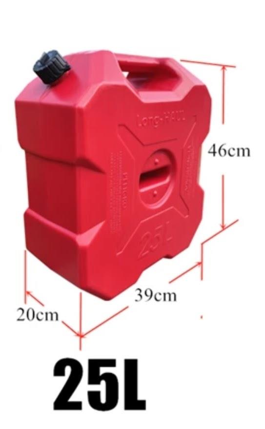 מיכל 25 ליטר כולל מתקן תליה ונעילה להובלת דלק בנזין וסולר מהסדרה השטוחה קמפינג לייף