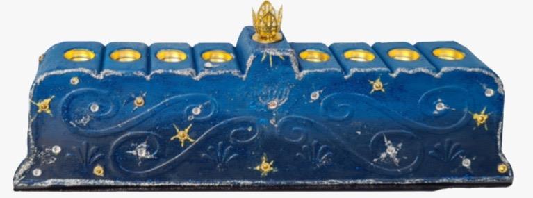 חנוכיה במבוק דגם מנורה גבוה