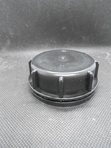 פקק שחור עם אטם לסדרת גריקנים מים 11.18.20.25.30 וגם 60 ליטר
