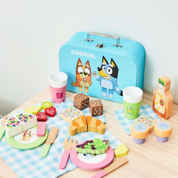 בלואי Bluey ערכת פיקניק מעץ 30 חלקים בלואי Bluey ערכת פיקניק מעץ 30 חלקים