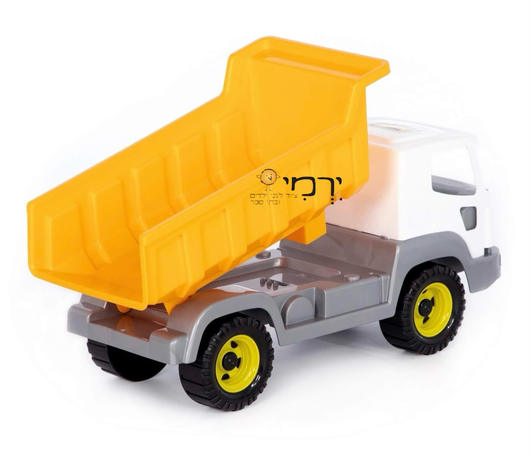 משאית גדולה איכותית