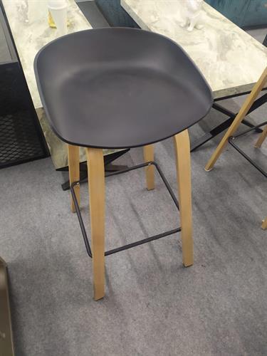 כסא בר דגם שיקגו צבע שחור כסא בר דגם שיקגו צבע שחור