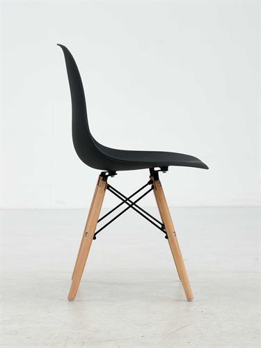 4 כסא דגם בריסל צבע שחור 4 כסא דגם בריסל צבע שחור