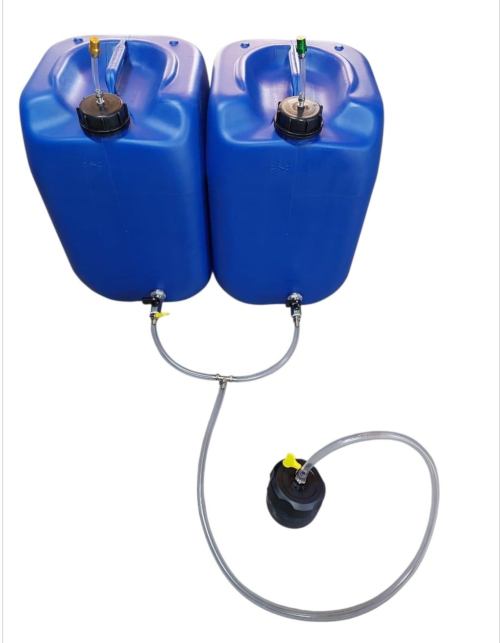 מיכל גיבוי לגנרטור בנזין או סולר נפח פעמיים 30 ליטר סה'כ 60 ליטר להגדלת שעות העבודה קמפינג לייף