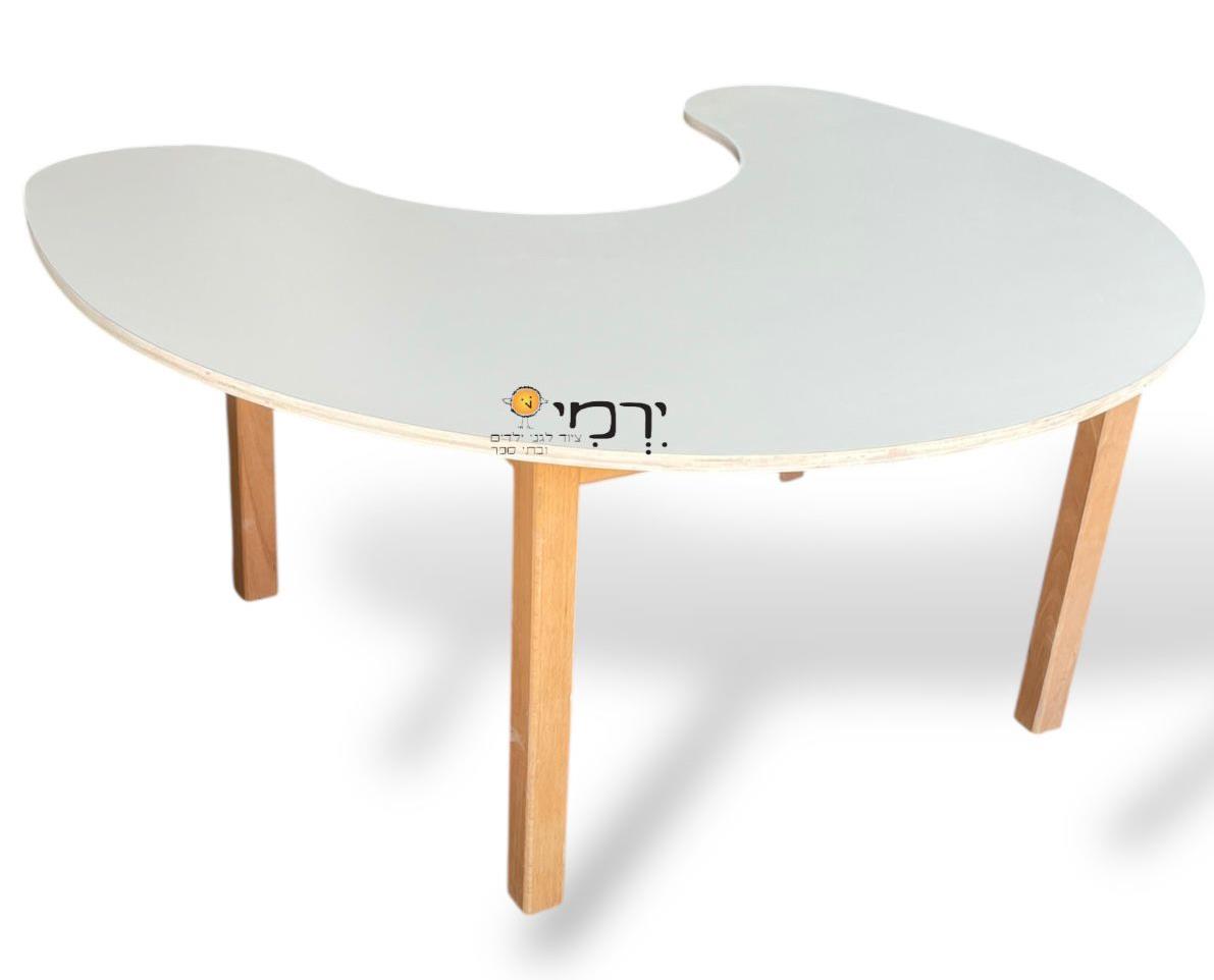 שולחן פרסה רגל עץ - 6 ילדים