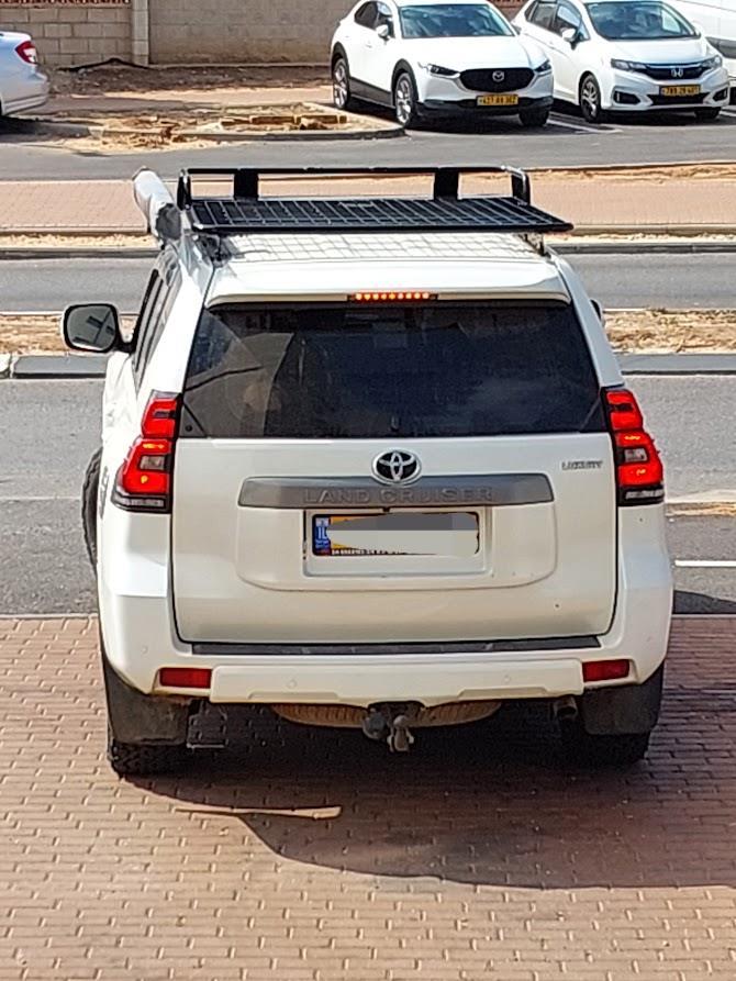 גגון טויוטה לנד קרוזר מעקה חלקי קידמי  1.8X1.25 מטר ברזל התקנה ישירה לגג