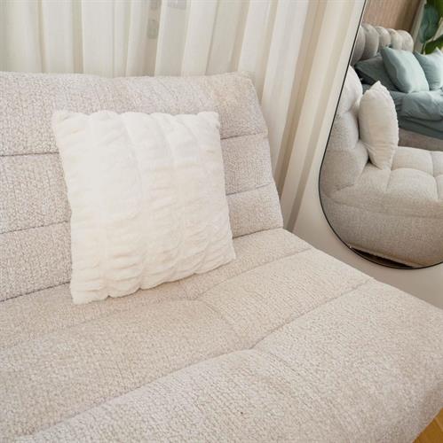 כרית פרווה - שמנת 01