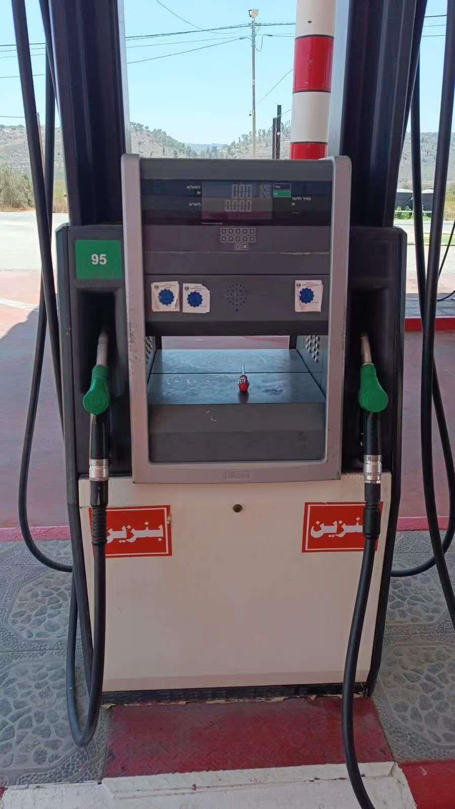 אקדח תדלוק סולר בנזין ודס''ל צבע ירוק כולל סביבל SWIVEL מחבר מסתובב מונע פיתול צינור קמפינג לייף אקדח תדלוק סולר בנזין ודס''ל צבע ירוק כולל סביבל SWIVEL מחבר מסתובב מונע פיתול צינור קמפינג לייף