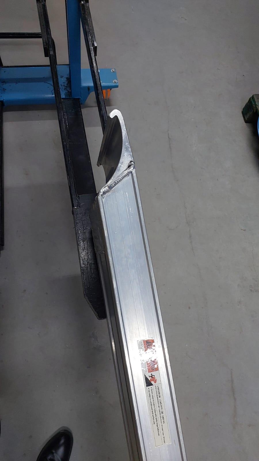 רמפות 3.6 טון זוג סקטים אלומיניום לנגרר ולטנדר עבור מיני מחפרון ובובקט קל אורך 2.48 מטר קמפינג לייף