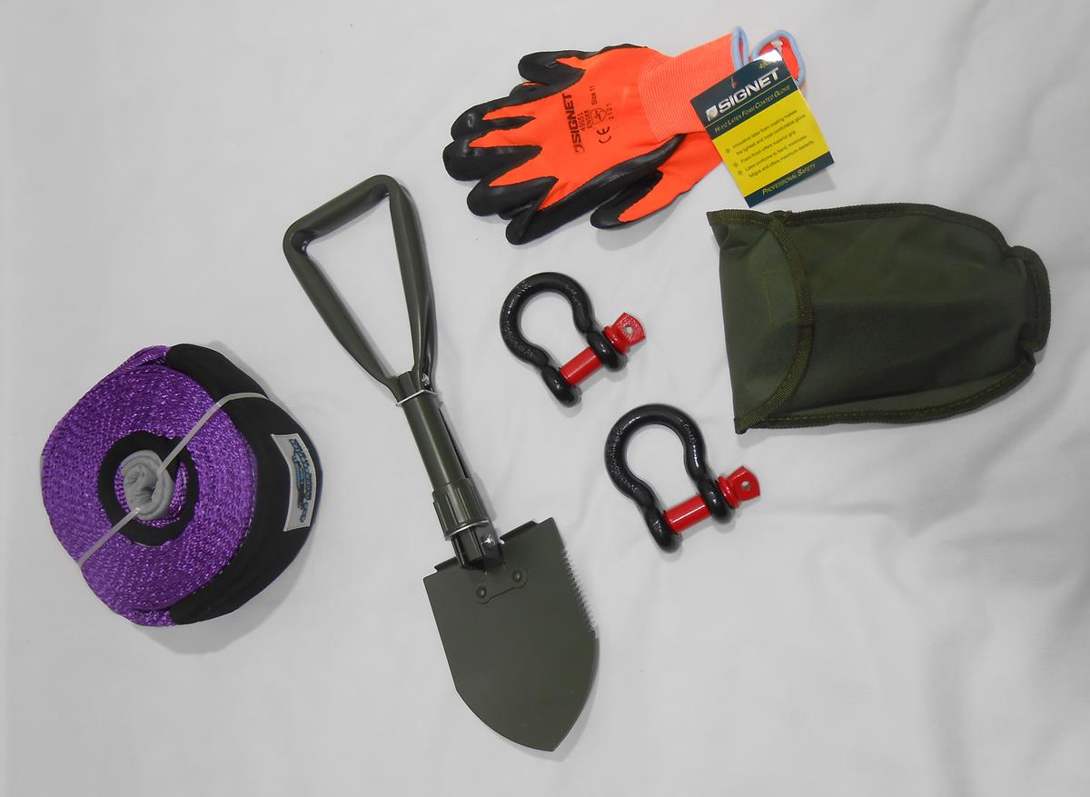 ערכת חילוץ 4X4 כוללת תיק  רצועה 5 מטר 12 טון צבע ירוק את חפירה  מתקפלת שאקלים 4\3 וכפפות