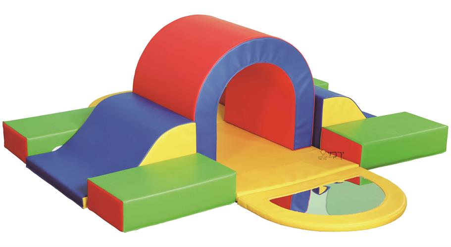 מרכז פעילות לפעוטות + מראה