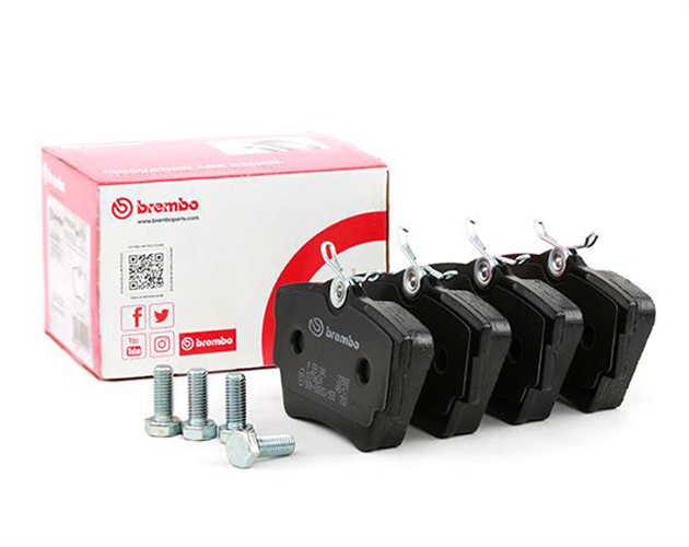 סט רפידות בלם אחורי לרכבי אופל ויורו ורנו טרפיק מבית Brembo