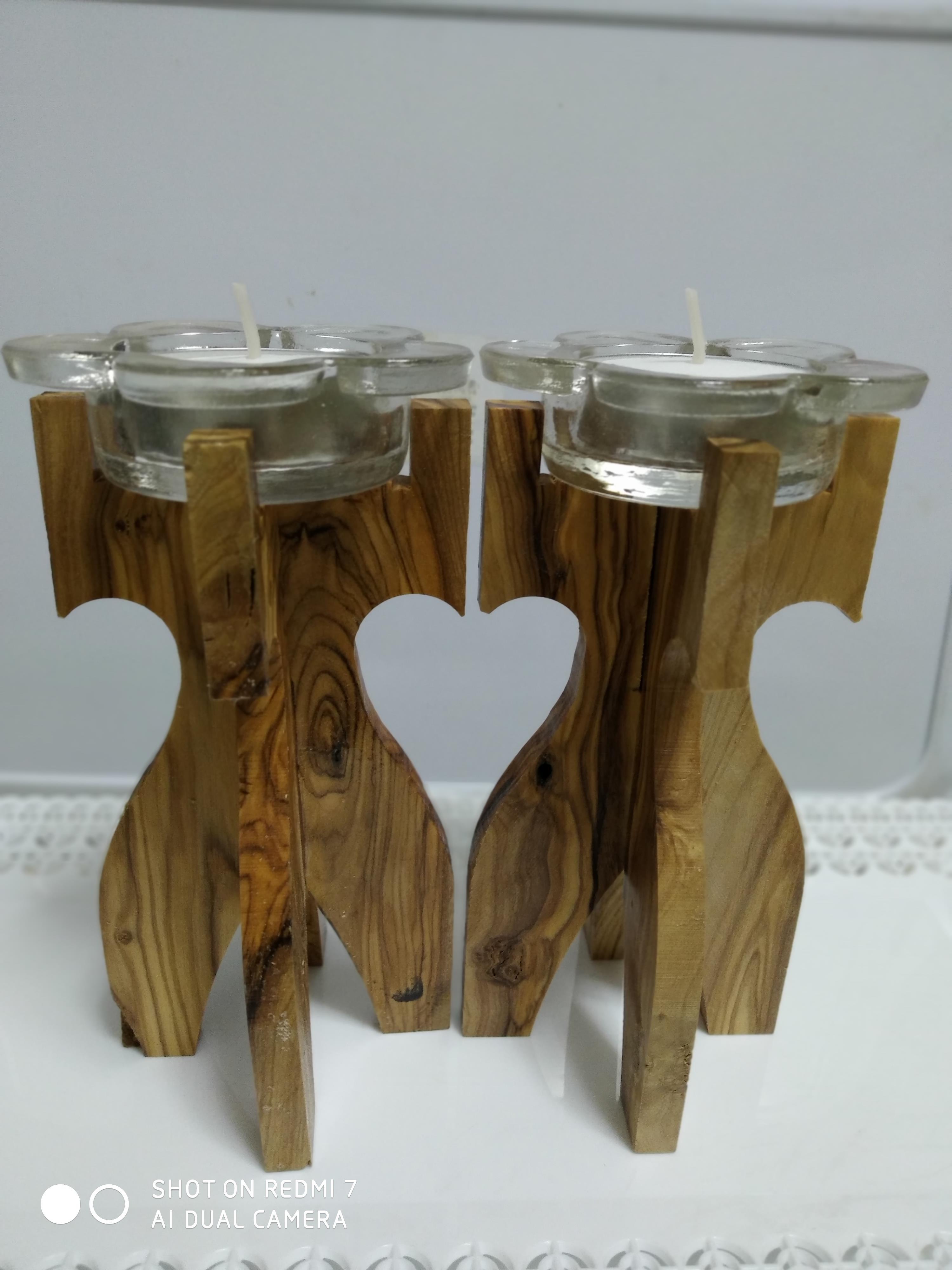 זוג פמוטי אהבה מעץ זית זוג פמוטי אהבה מעץ זית