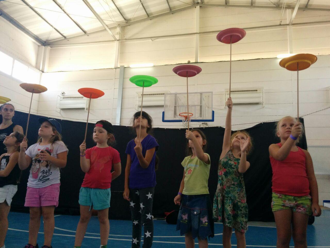 קייטנת קיץ 'מסביב לעולם' לעולים לכיתות  א' - ה' 31/7-4/8 או 7-11/8