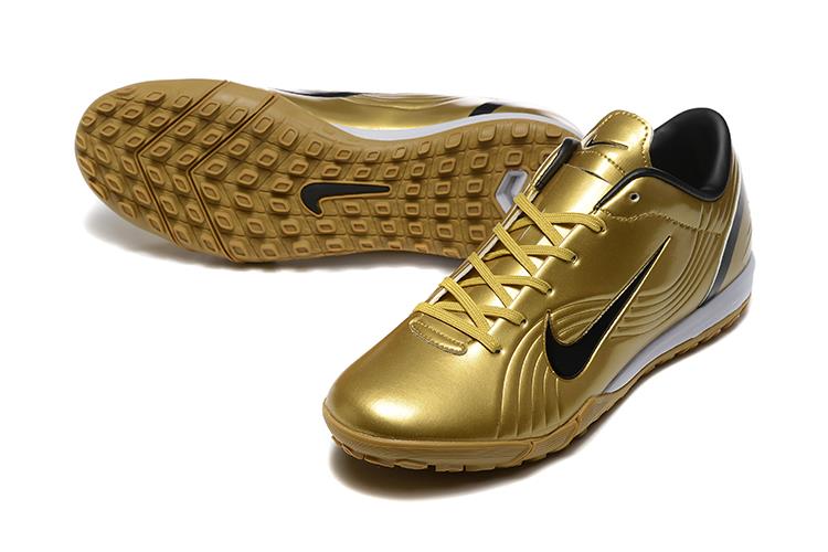 נעלי קטרגל Nike Hypervenom phantom XII זהב שחור