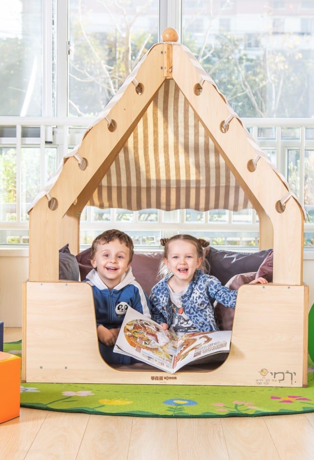 פינת זולה עץ מרופדת + גגון איכותי