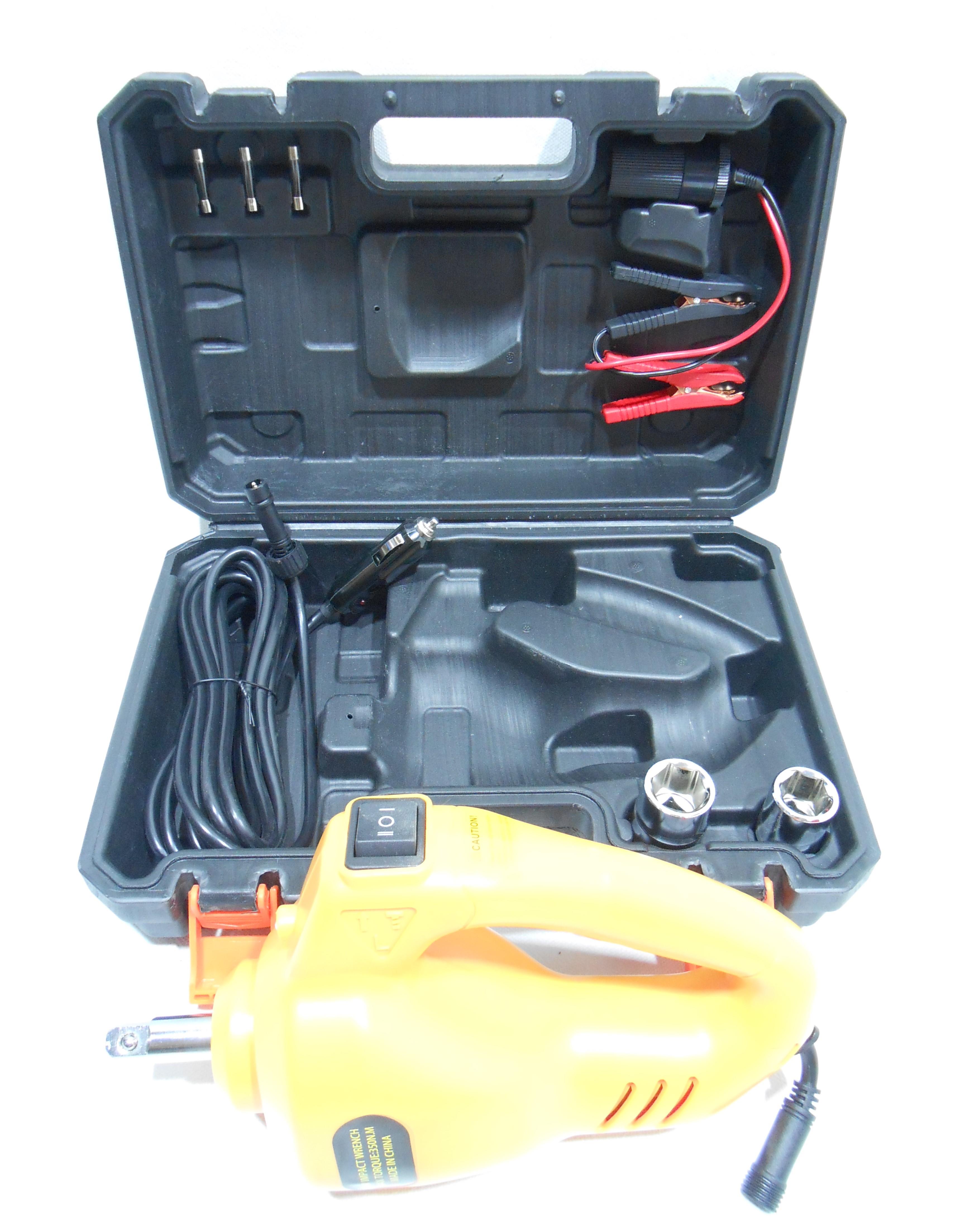 מפתח ברגים חשמלי לגלגלים של כלי רכב 12 וולט 150 N עם בוקסות 17 19 21 23 עם תאורה קמפינג לייף מפתח ברגים חשמלי לגלגלים של כלי רכב 12 וולט 150 N עם בוקסות 17 19 21 23 עם תאורה קמפינג לייף