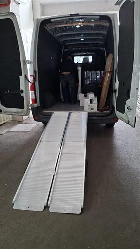 רמפה לרנו מאסטר או טרפיק 2.4 מטר רוחב 80 סמ מתקפלת אלומיניום כולל רגליים קמפינג לייף