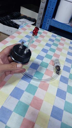 יניקן YANIKAN AQUA PORT פקק למיכל גיבריט צינורית ופילטר בקצה עם משקולות ניפל זכר 8 ממ קמפינג לייף