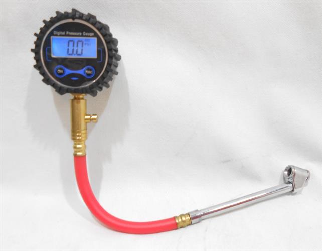 שעון למדידת לחץ אוויר דיגיטלי כולל הורדת אוויר  ו 4 שסתומי וונטילים פנימיים