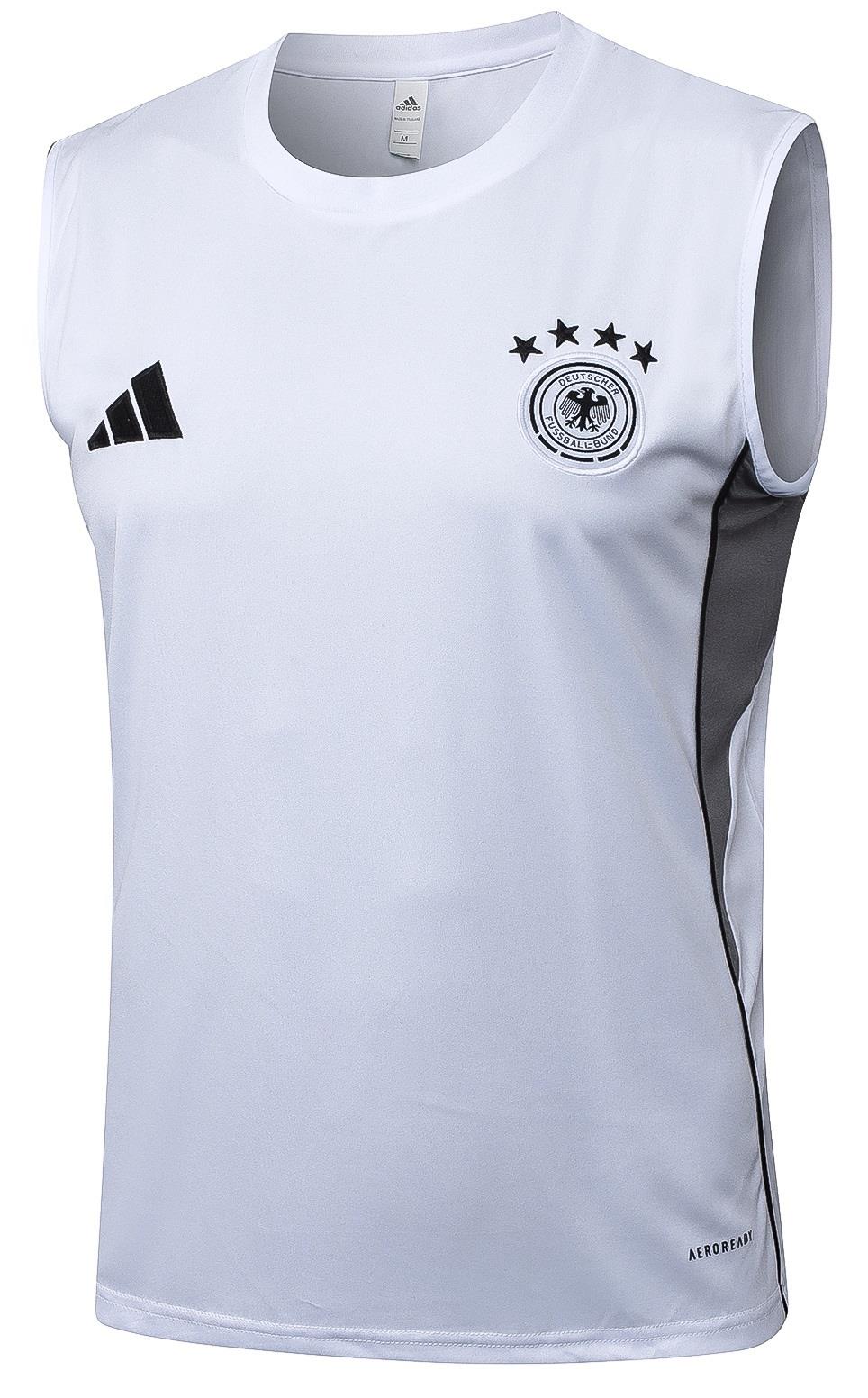 גרמניה גופיית אימון לבנה