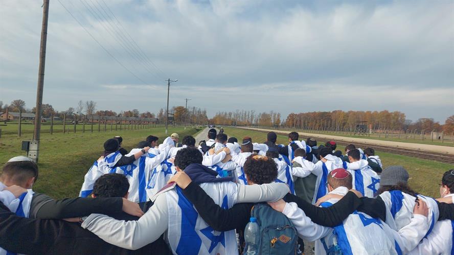 הרשמה למסע פולין תיכון הראל