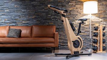 עם דגם NOHrD Indoor Bike תוכל להתאמן בכל חלל בבית, במשרד, או בסטודיו בסטייל המושך כל עין