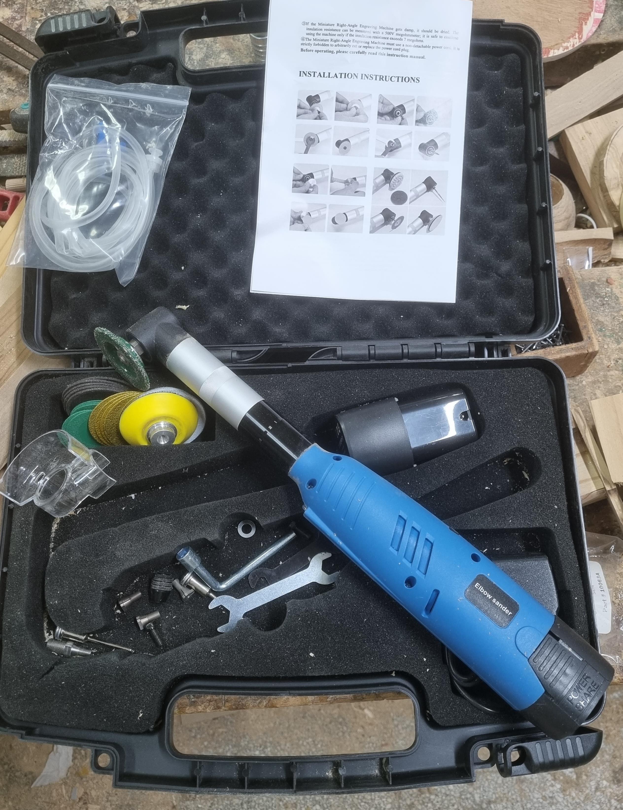 משחזת זוויתית מיני נטענת עם 2 בטריות ואביזרים