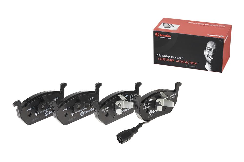 סט רפידות בלם קדמי לפולקסווגן גולף מבית Brembo