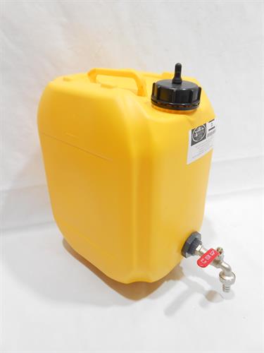WATER-TANK-WITH-YELLOW-PAINT-TAP-VOLUME-18-LITERS