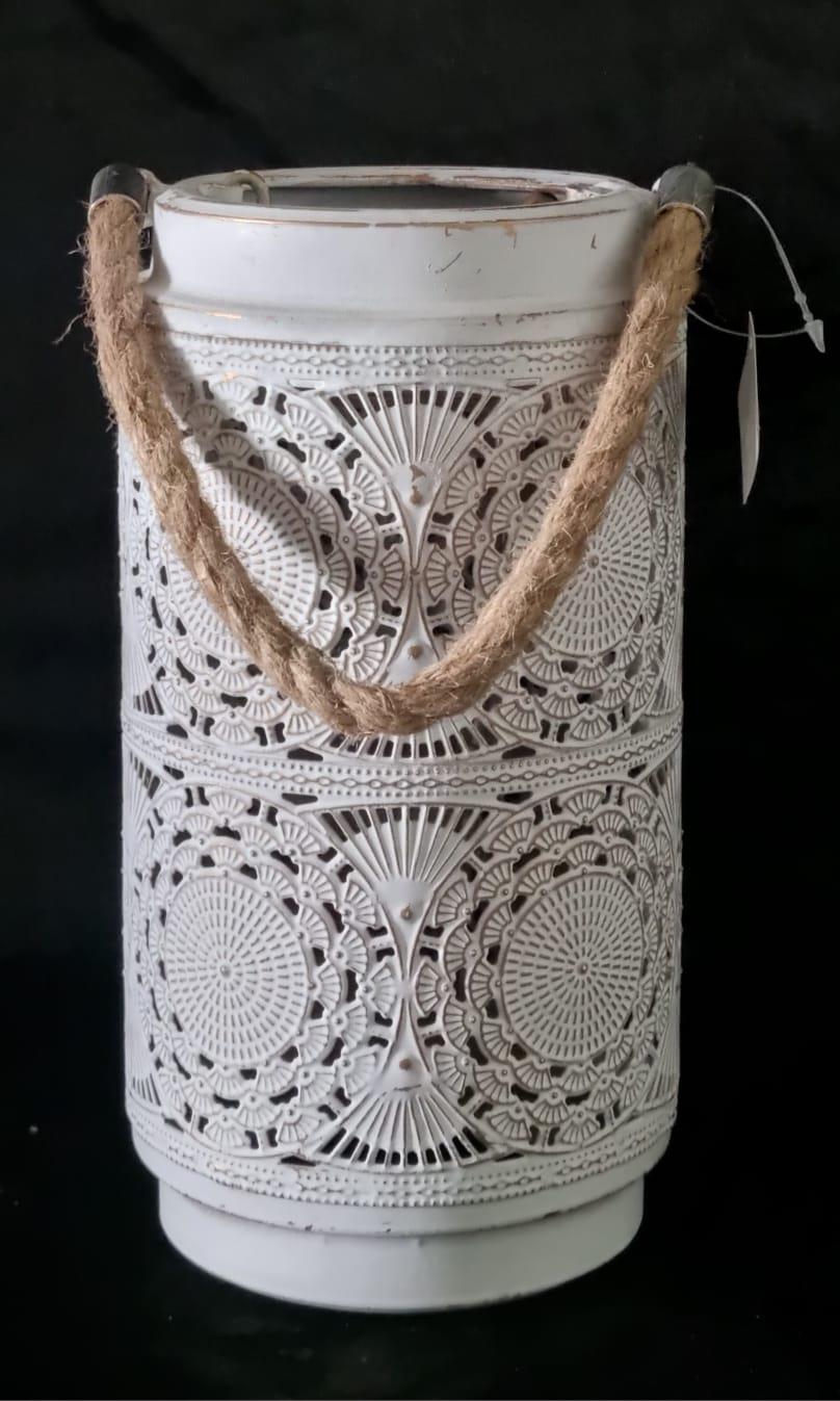 עששית מתכת מעוצבת