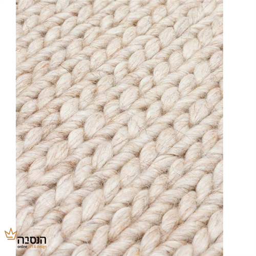 שטיח צמר דוגמת צמות קלועות בעבודת יד גוון בז' שטיח צמר דוגמת צמות קלועות בעבודת יד גוון בז'