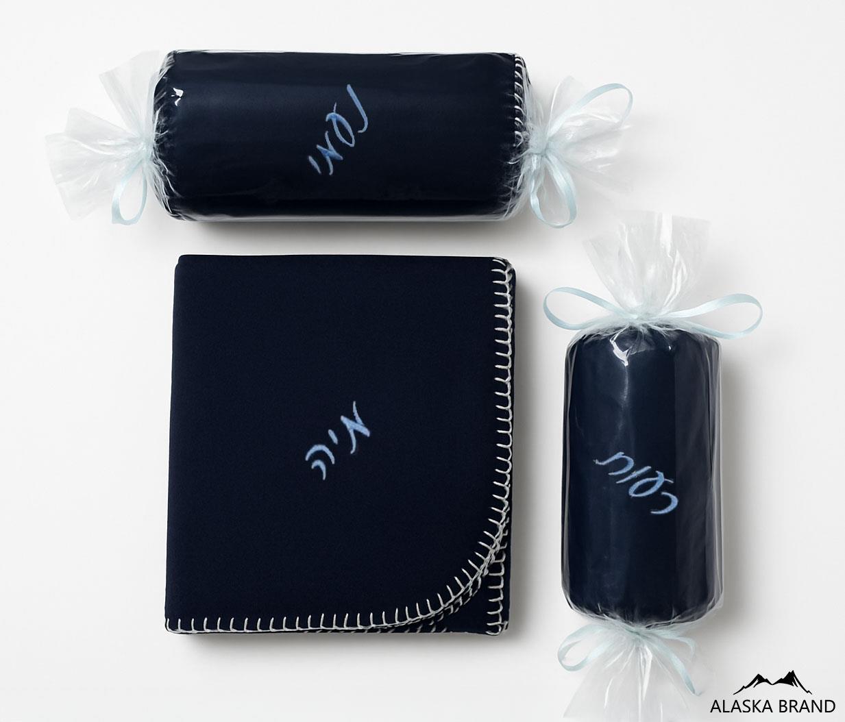 שמיכת כירבולית פליז דגם אלין Emily | אפשרות לרקמה אישית *מבחר צבעים* שמיכת כירבולית פליז דגם אלין Emily | אפשרות לרקמה אישית *מבחר צבעים*