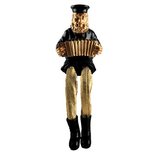 חסיד יושב מפוליריזין - שחור עם רגלי בד זהב מנגן באקורדיון 23 ס"מ