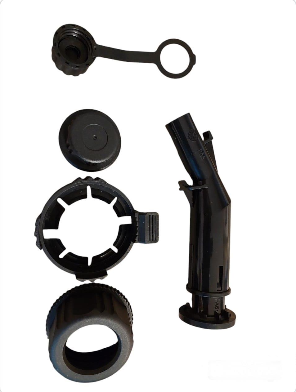 פקק הברגה קיט משפך פקק עם נשם ואביזרים למיכל 20\23\30 ליטר ולמכלי SEA FLOW לג'ריקן קמפינג לייף פקק הברגה קיט משפך פקק עם נשם ואביזרים למיכל 20\23\30 ליטר ולמכלי SEA FLOW לג'ריקן קמפינג לייף