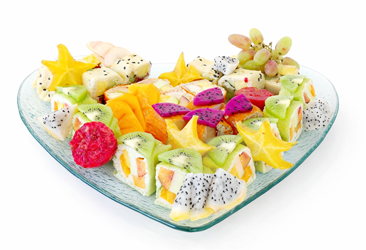 קלאסיקת סושי פירות - LOVE