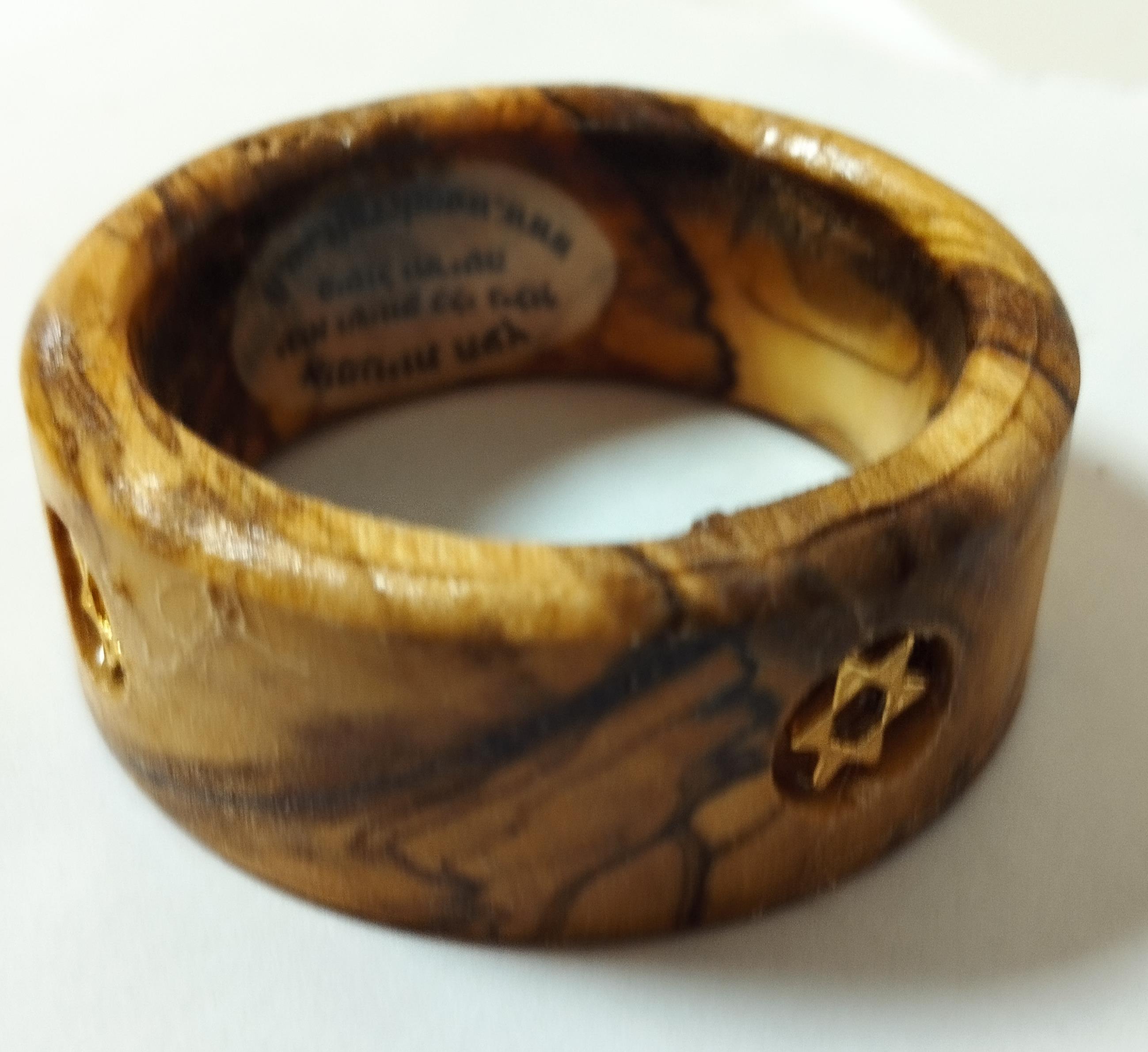 חבק לטלית מעץ זית בתוספת של 4 מגיני דוד (בציפוי כסף או זהב) חבק לטלית מעץ זית בתוספת של 4 מגיני דוד (בציפוי כסף או זהב)