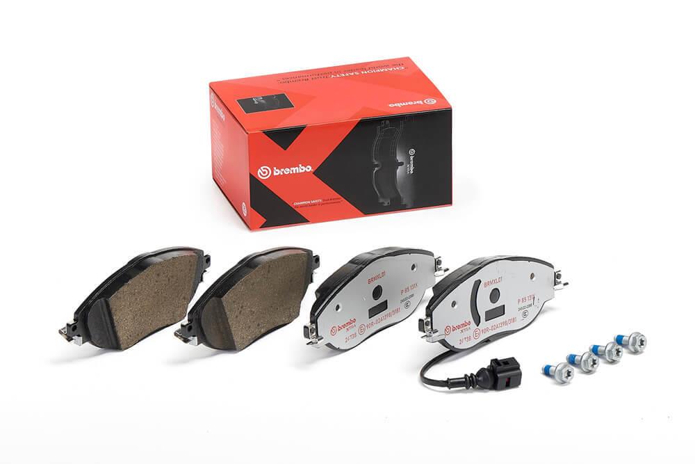 סט רפידות בלם קדמי לפולקסווגן פסאט מבית Brembo