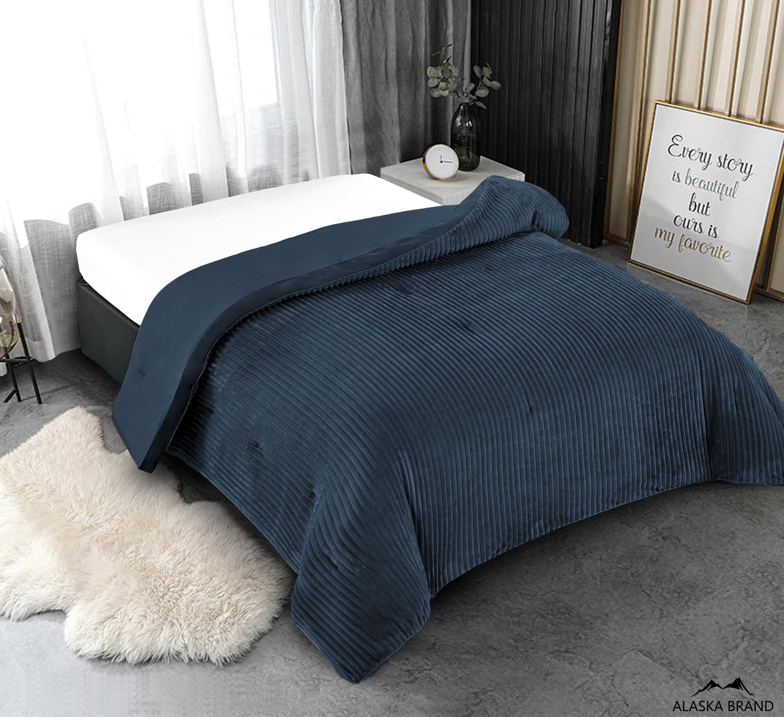 שמיכת פוך פינוק עם מילוי דו צדדית קורדרוי חורפי | אנדורה מירנדה - כחול נייבי שמיכת פוך פינוק עם מילוי דו צדדית קורדרוי חורפי | אנדורה מירנדה - כחול נייבי