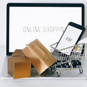 מכירה בריבוי ערוצים: אתר, אינסטגרם, מרקטפלייסים ועוד