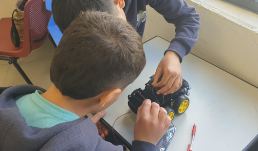 מכונית רובוטית