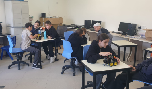 מכונית רובוטית